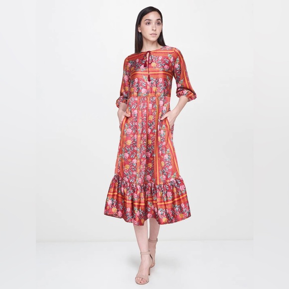 Printed beautiful dress(Size-12/US-8) - Picture 3 of 3